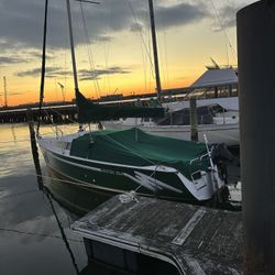 1993 Hunter 23.5 sailboat