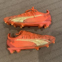 Puma Ultra Cleats Siz 9!!