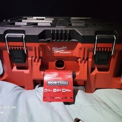 Milwaukee Storage Box
