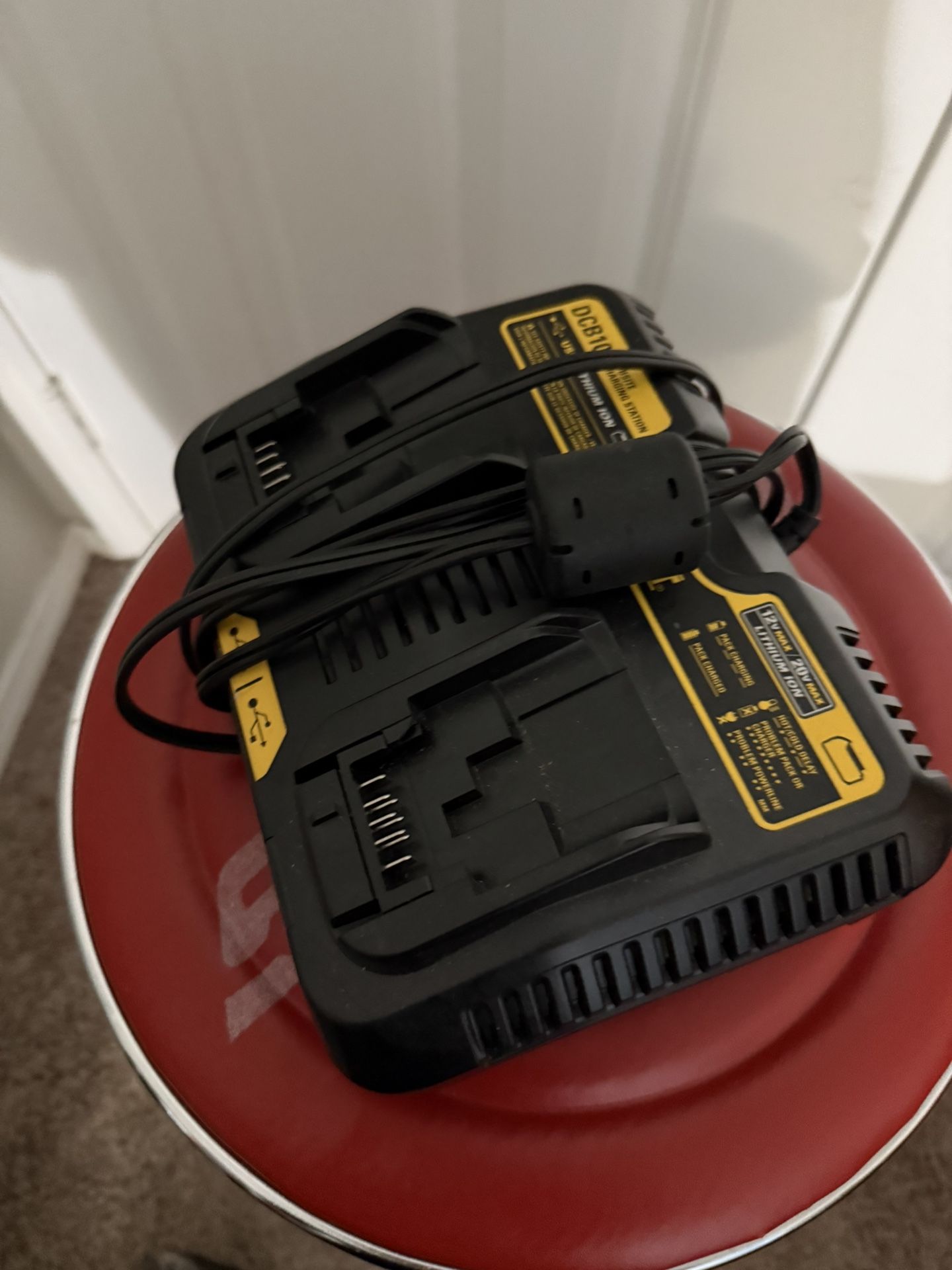 DEWALT DOBLE CHARGER VERY GOOD CONDITION,All Products : American Fashion Style Bags On Sale