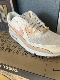 Nike Tennis Shoes Size 9