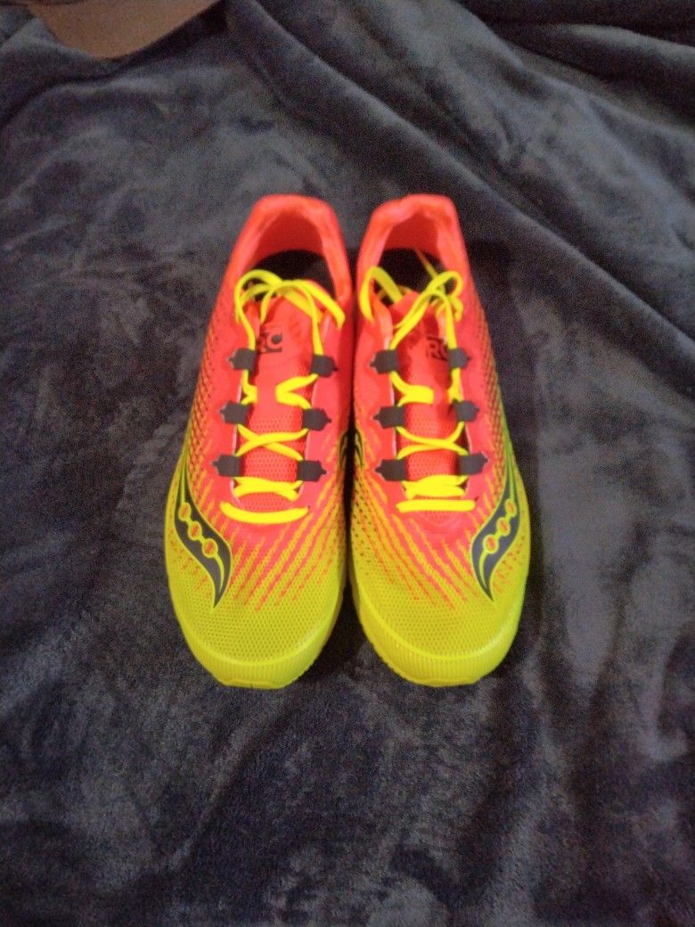 Saucony A9 Running Womans