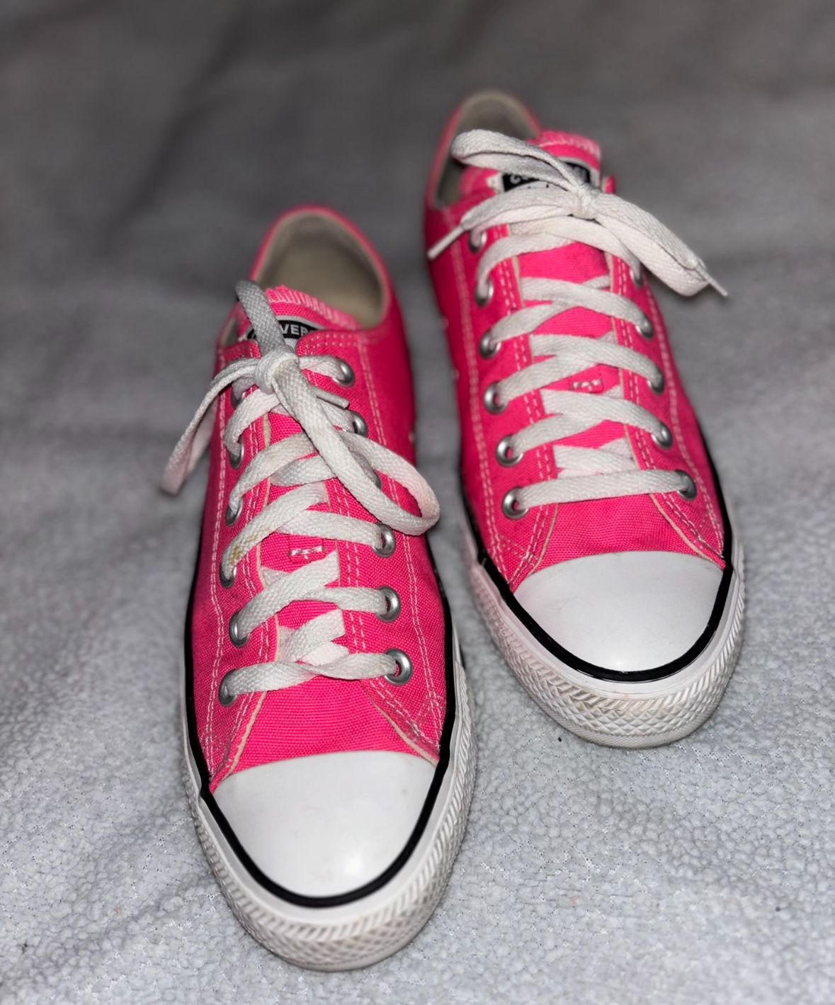 Women Converse