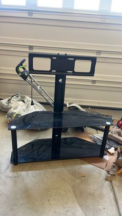 Free TV stand