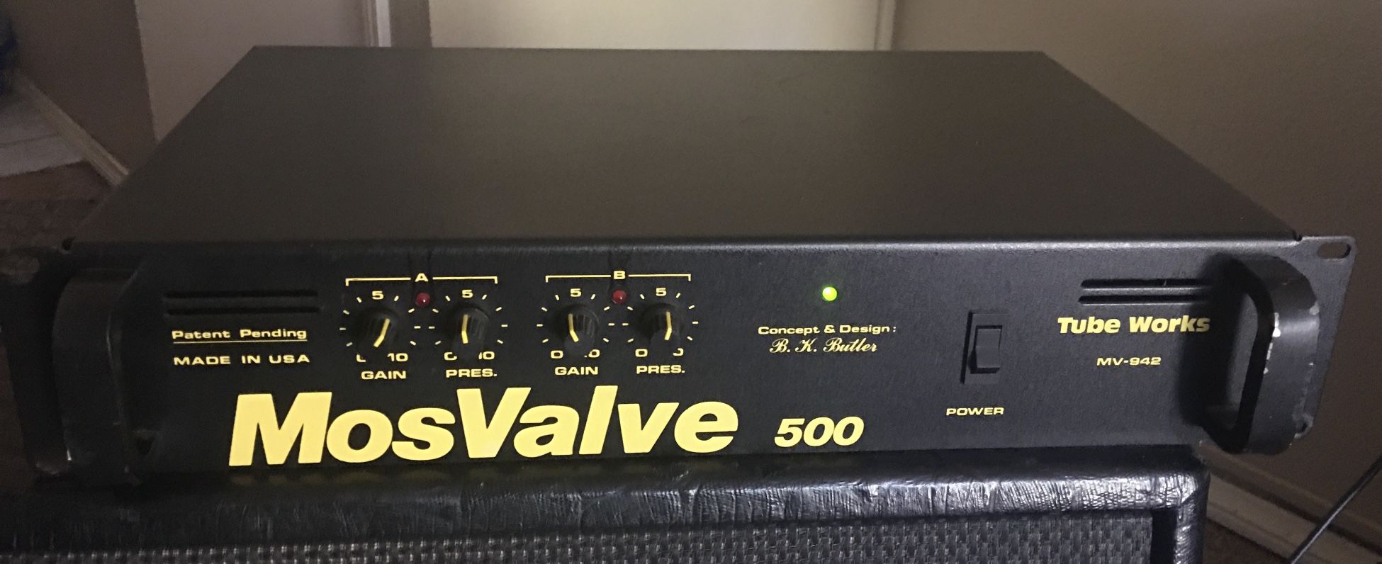 MOSVALVE 500 MOS VALVE 500 Tube Works MV-942 power Amp 300 Watts