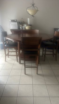 Wood dinning table