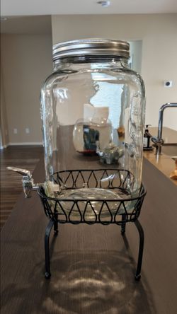 Yorkshire Glass Beverage Dispenser with Metal Stand