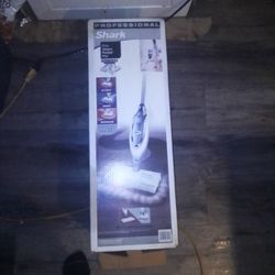 Shark Pro steam pocket Mop