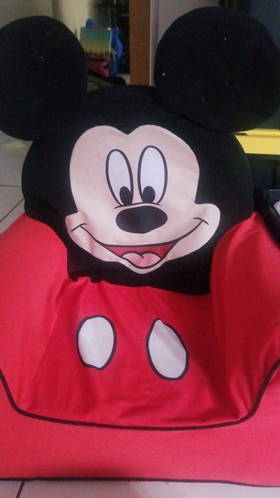 Mickey chair