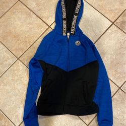 Abercrombie And Fitch black and blue sweatshirt