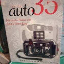 Ikelite Underwater Auto-35 35mm camera