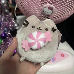 PUSHEEN WINTER PLUSH