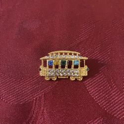 Vintage Gold Tone San Francisco Trolley Car Brooch 