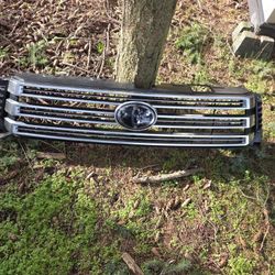 2017 Toyota Tundra Grill