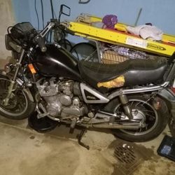 82 XJ750j