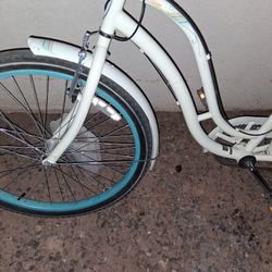 Schwinn Fairhaven Beachcruiser 7 Speed