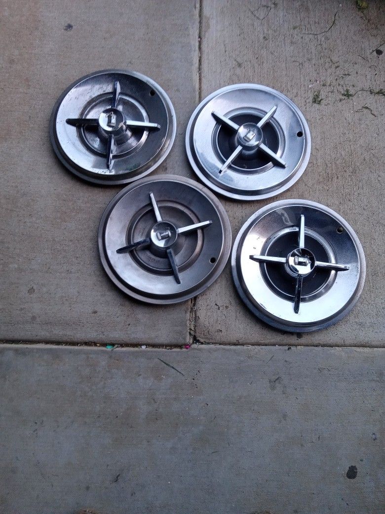 14" Lancer Hub Caps