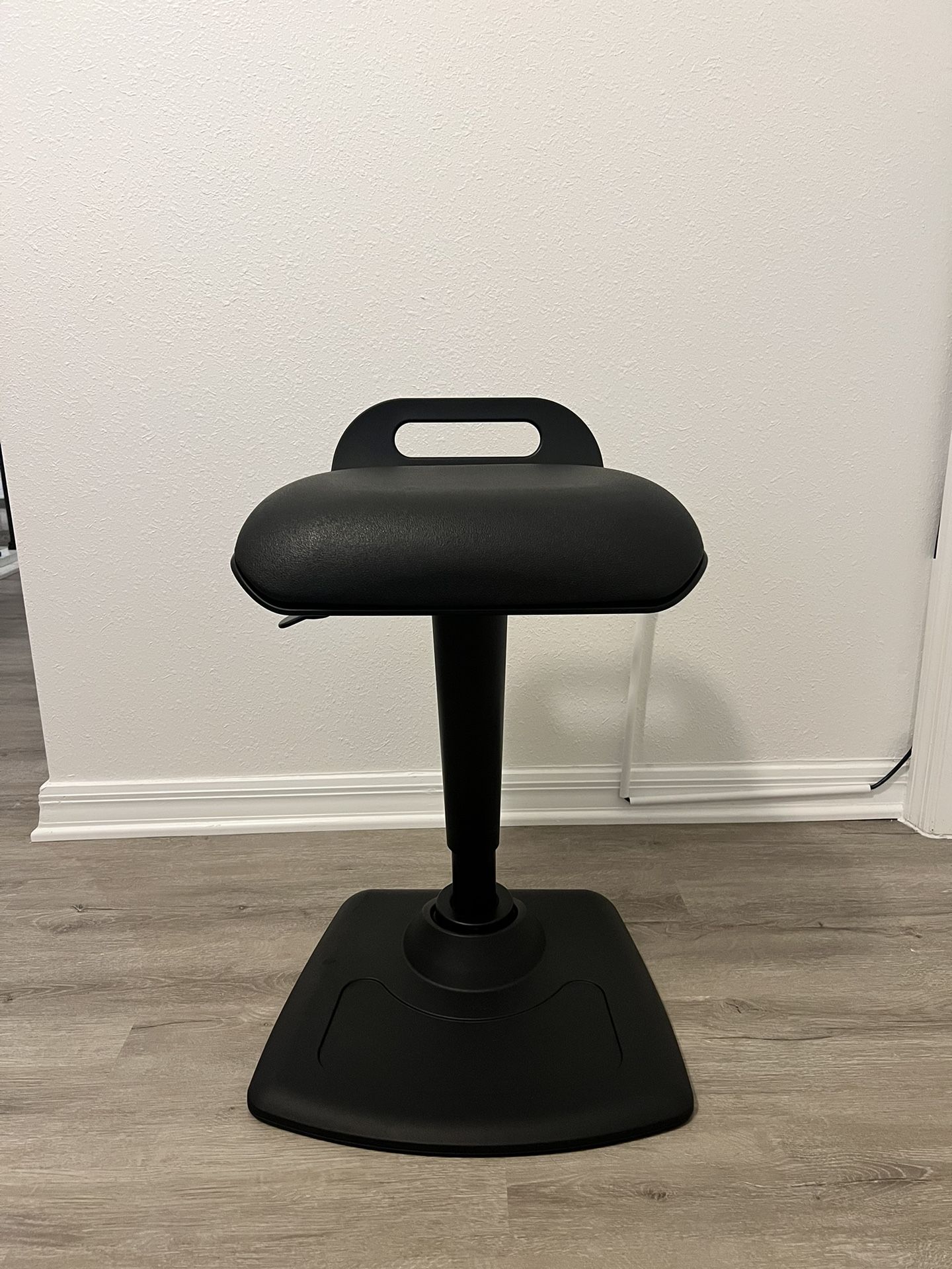 Vari Active Seat - Adjustable Standing Desk Chair - Ergonomic Wobble Office Desk Stool