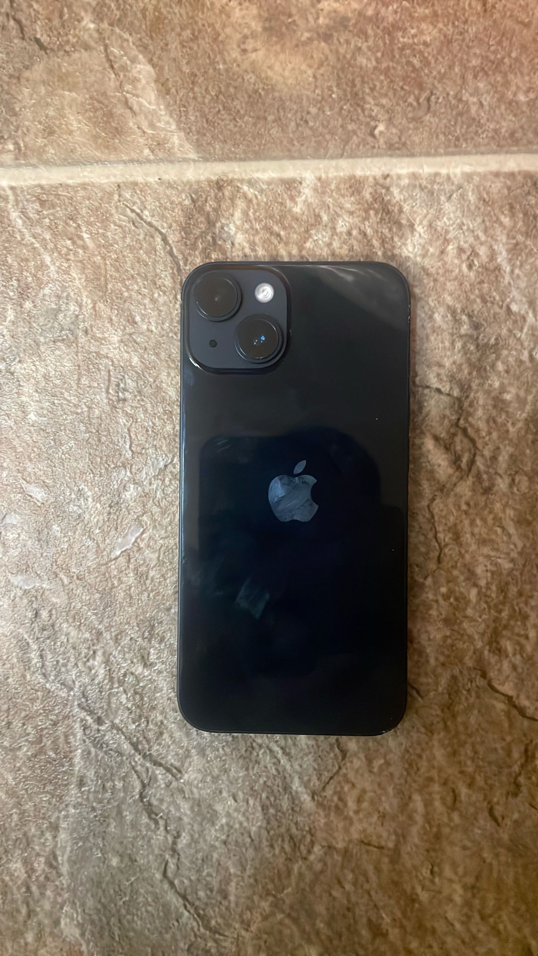iPhone 14 (AT&T)