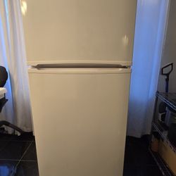Kenmore 20 Cubic Feet Freezer On Top Refrigerator 