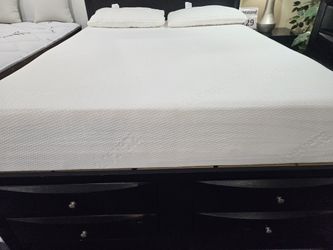 Brand New 12" Thick Medium Firm Memory Queen Mattress