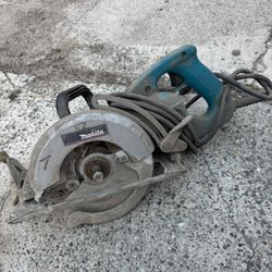 Makita Saw 