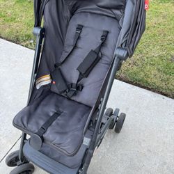 GB Qbit Collapsible Travel Stroller