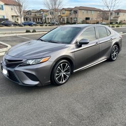 2019 Toyota Camry FULLY LOADED!!!