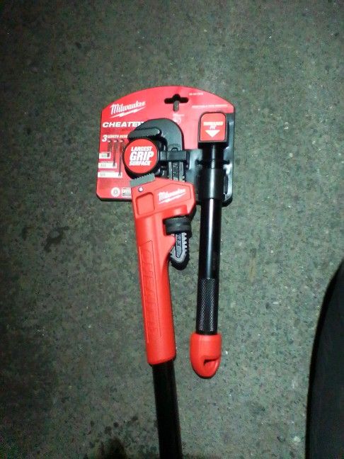 Pipe Wrench 