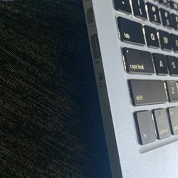 Mac Book 