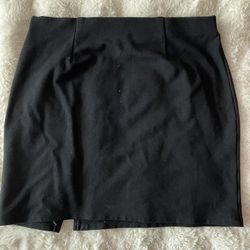 Black Skirt 