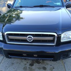 Nissan Pathfinder SE 2004