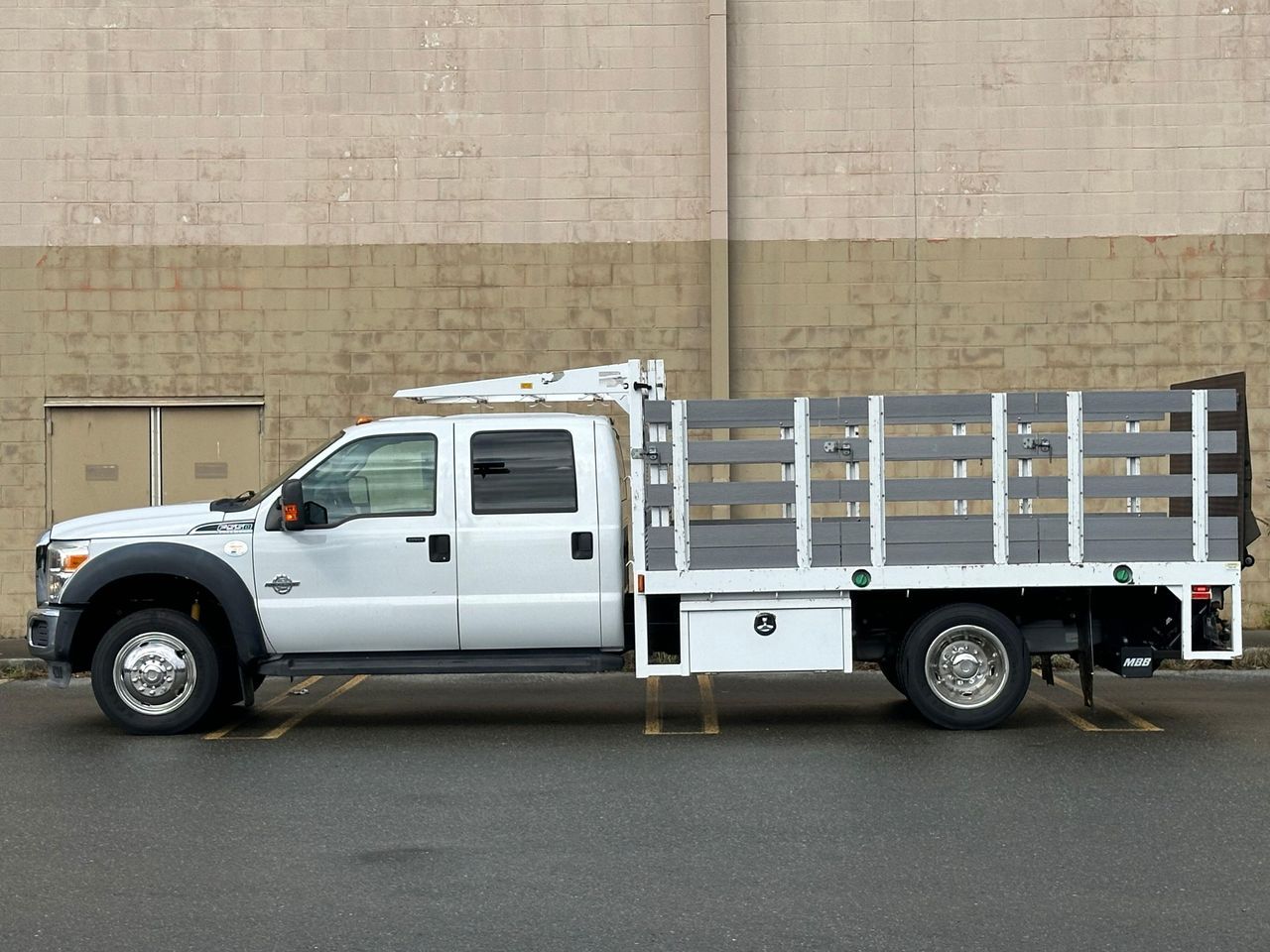 2012 Ford F-550 Chassis