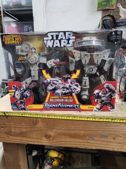 Star Wars Transformers Millennium Falcon