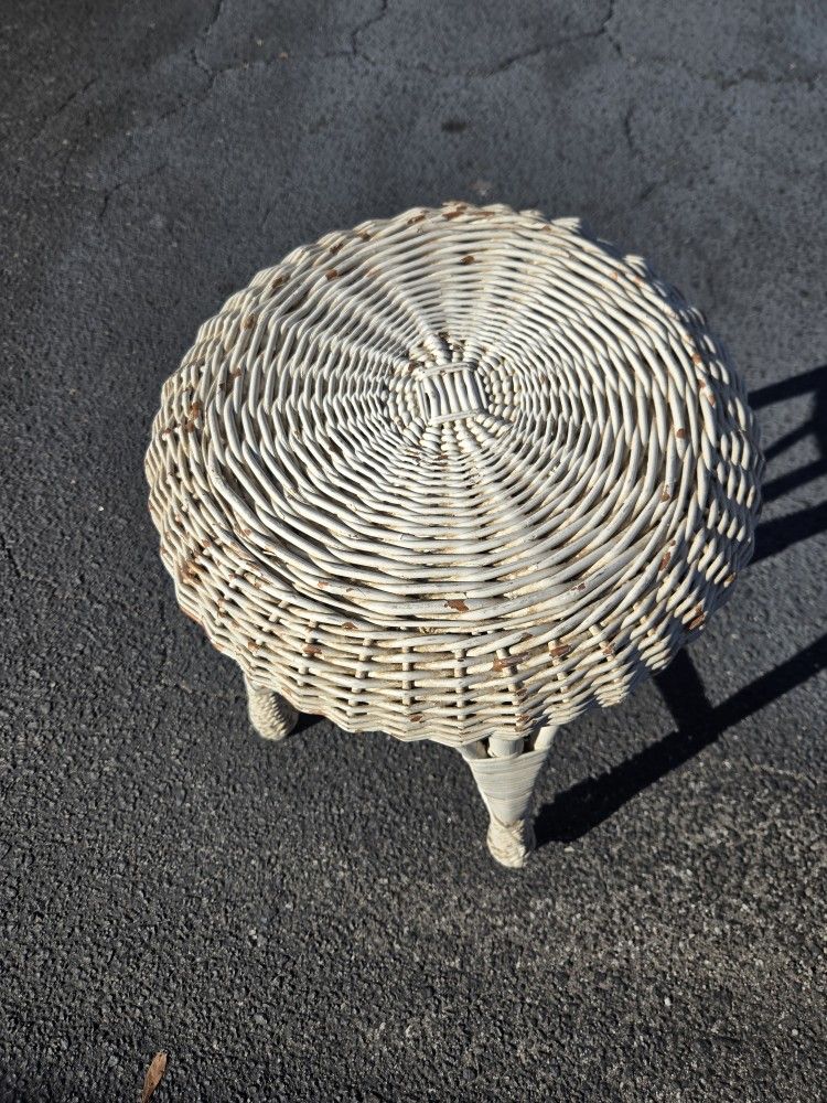 Vintage White Wicker Stool Or Bench