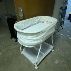 Baby Items *READ DESCRIPTION*