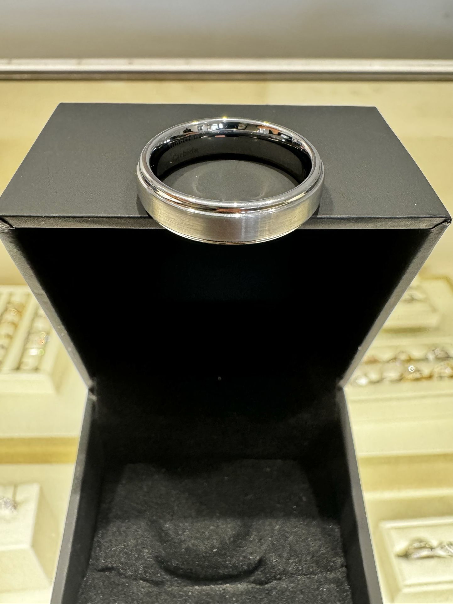 Men’s Wedding Band