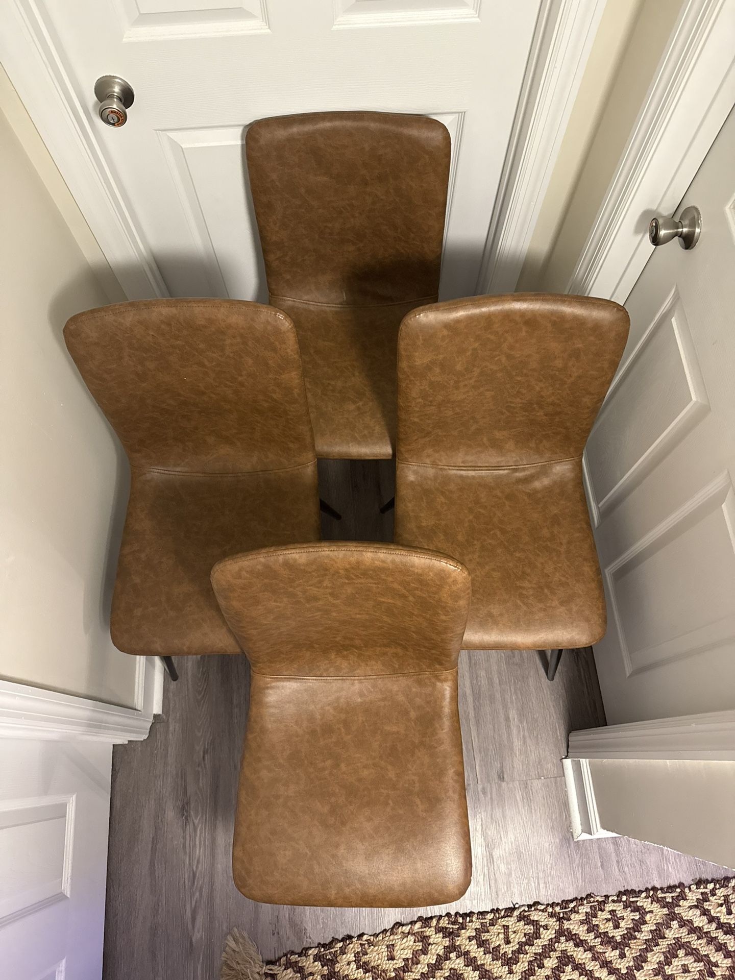 4 - Dining Table Chairs