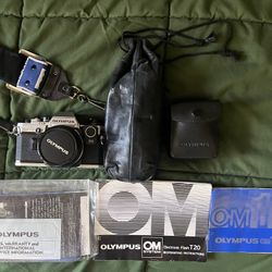 Olympus OM10 + Extra Lens + Flash
