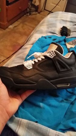 I do customs on shoes ! Hmu