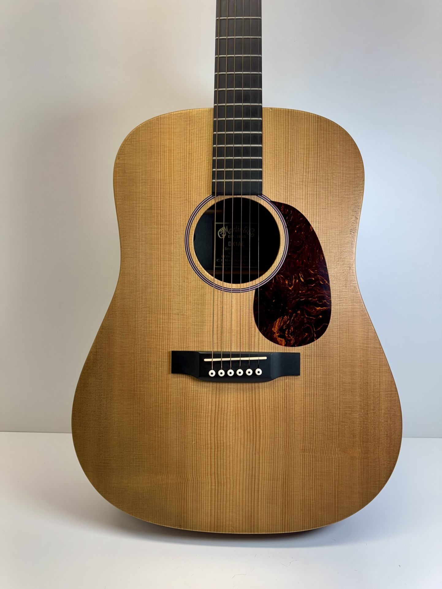 Beautiful Martin DX1AE Natural Special Solid Spruce Top Acoustic Electric Guitar