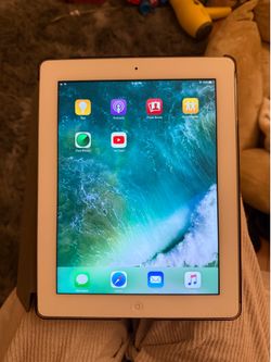 IPad 4th Generation with Case