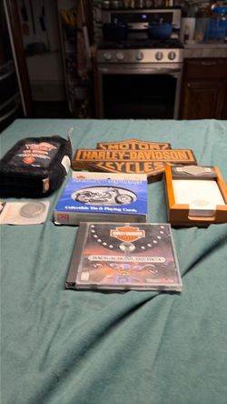 Harley Davidson sign & novelty items
