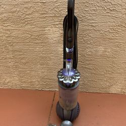 Dyson Ball Animal 2 Pet Vacuum Cleaner