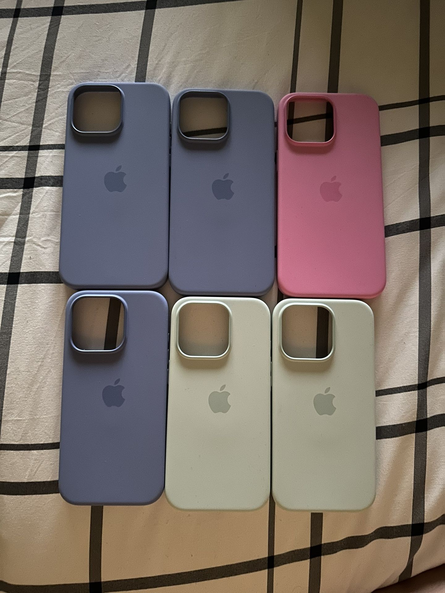 Original Apple Silicone Case – iPhone 16pro Max / 16 Pro (Pick a Color)