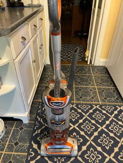 Shark rocket vacuum NV480Q $75 OBO