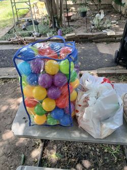 BALLS FOR BOUNCE HOUSE OR TOY BOX $5
