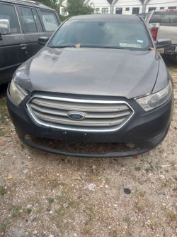 2013 Taurus motor 3.5 parts Only $25