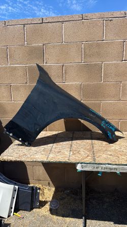 2015 16 17 18 19 20 21 22 2023 MERCEDES C300 C43 AMG RIGHT SIDE FENDER OEM USED