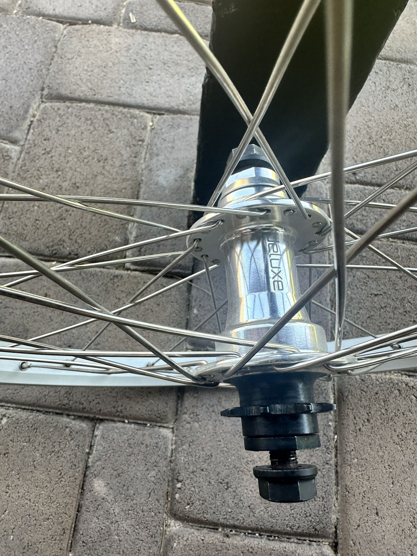 Deluxe F-Lite Hub With Sun Rhyno Lite BMX Rear 9 Tooth Wheel NOS